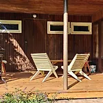 Retrohonguline Suvila Saunaga Laulasmaal, Privaatne Puhkus Mere Laehedal Tatil Evi